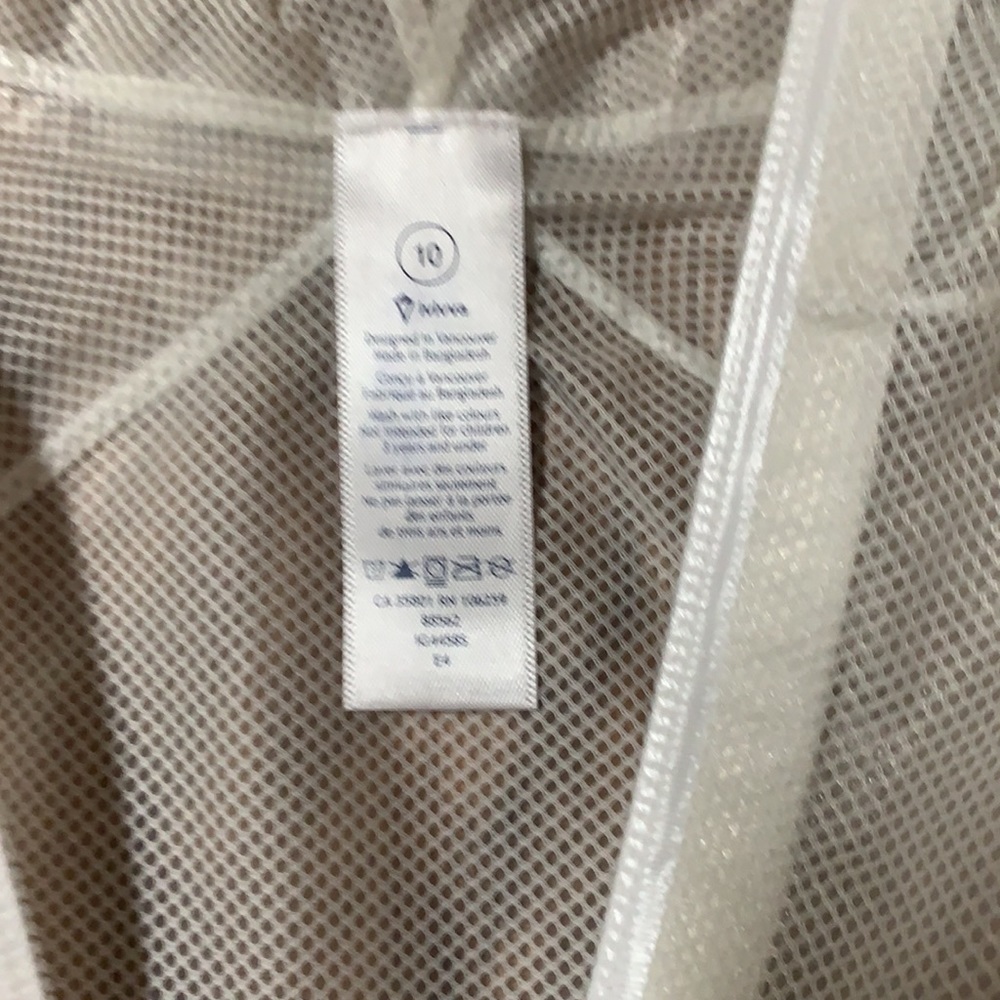 🤍Ivivva Rain Jacket - Picture 2 of 3